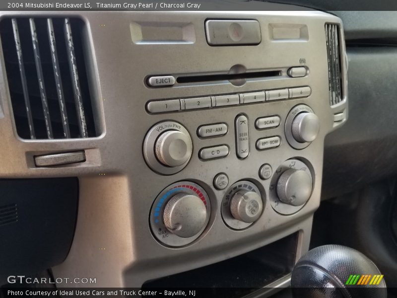 Titanium Gray Pearl / Charcoal Gray 2004 Mitsubishi Endeavor LS