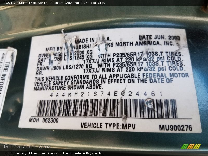 Titanium Gray Pearl / Charcoal Gray 2004 Mitsubishi Endeavor LS