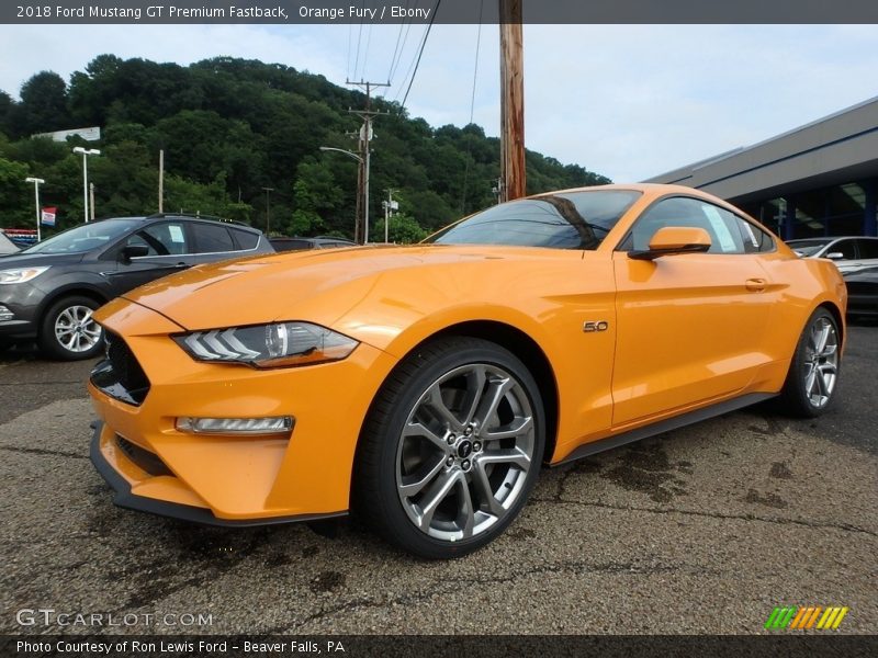 Front 3/4 View of 2018 Mustang GT Premium Fastback