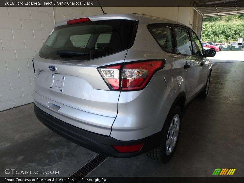 Ingot Silver / Charcoal Black 2018 Ford Escape S