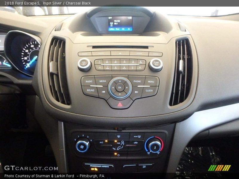 Ingot Silver / Charcoal Black 2018 Ford Escape S