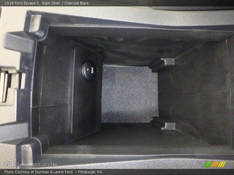 Ingot Silver / Charcoal Black 2018 Ford Escape S