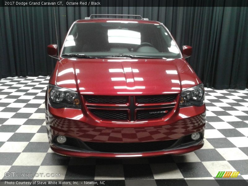 Octane Red / Black 2017 Dodge Grand Caravan GT