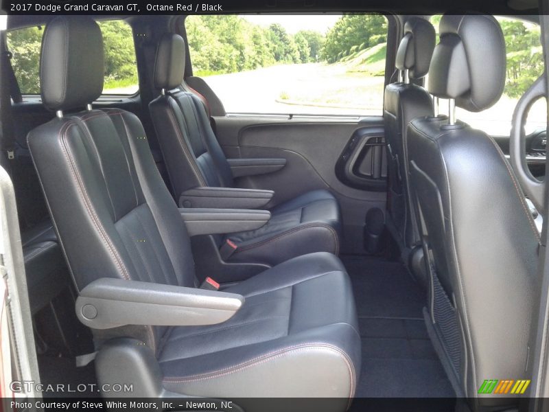 Octane Red / Black 2017 Dodge Grand Caravan GT
