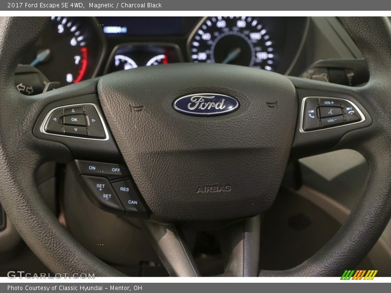 Magnetic / Charcoal Black 2017 Ford Escape SE 4WD