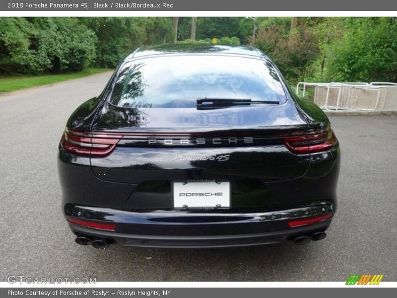 Black / Black/Bordeaux Red 2018 Porsche Panamera 4S