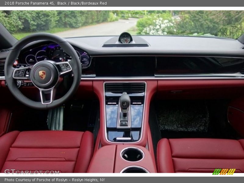 Dashboard of 2018 Panamera 4S