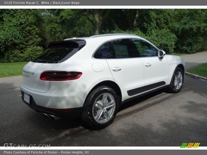 White / Black/Luxor Beige 2018 Porsche Macan S