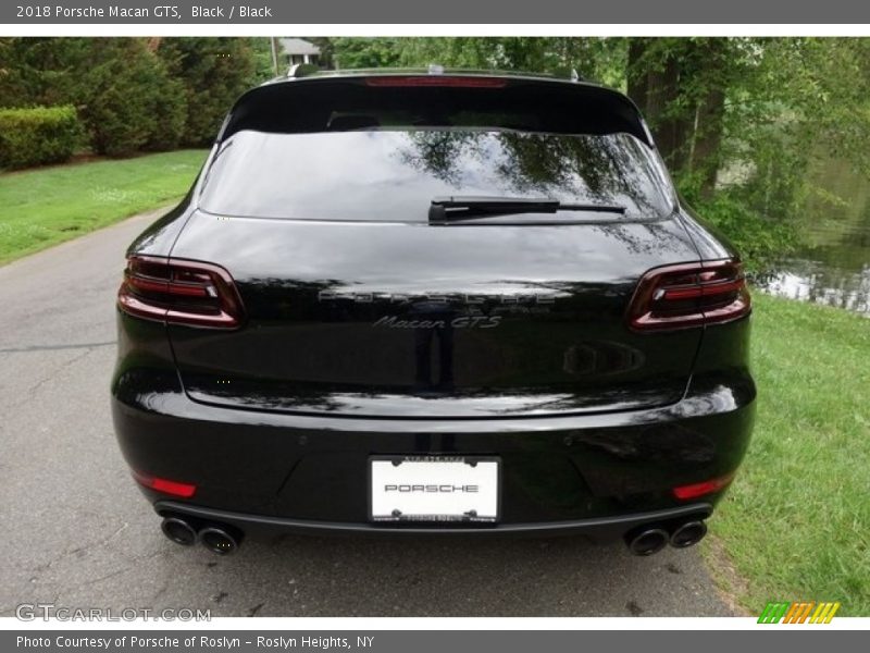 Black / Black 2018 Porsche Macan GTS