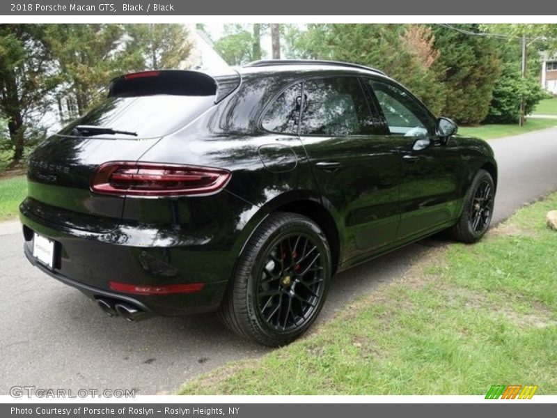 Black / Black 2018 Porsche Macan GTS