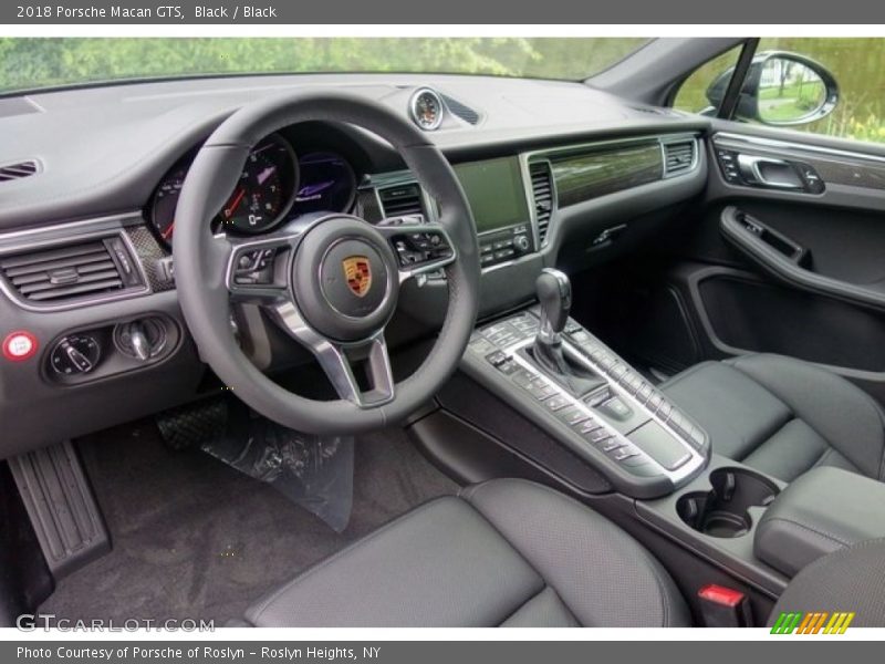  2018 Macan GTS Black Interior