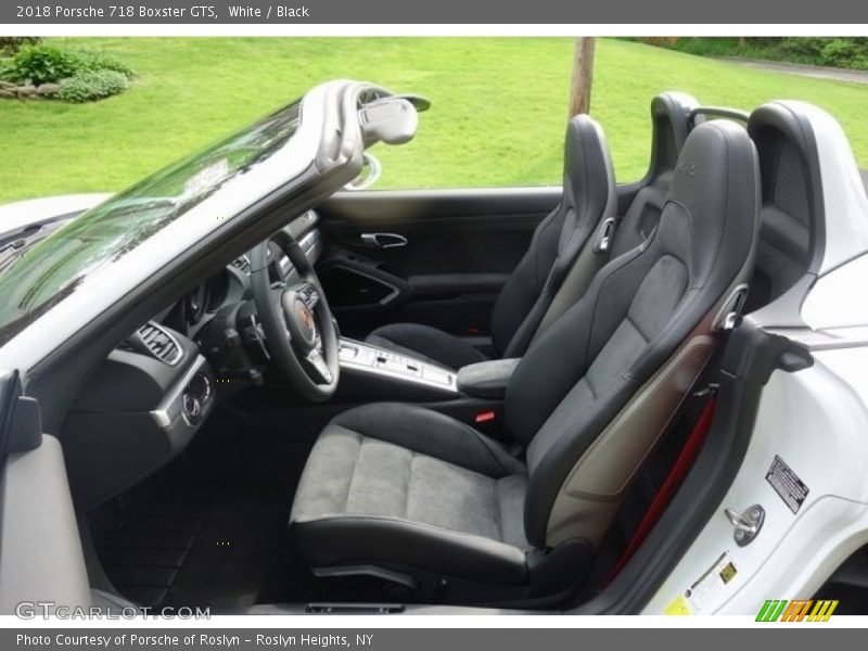 Front Seat of 2018 718 Boxster GTS