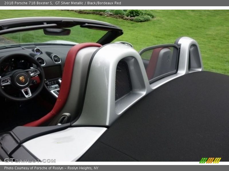 GT Silver Metallic / Black/Bordeaux Red 2018 Porsche 718 Boxster S