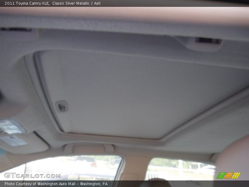 Classic Silver Metallic / Ash 2011 Toyota Camry XLE