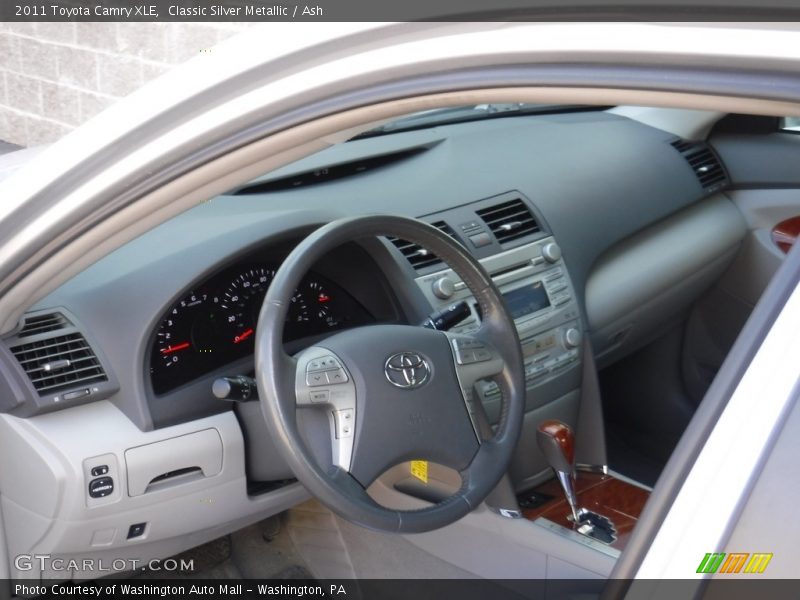 Classic Silver Metallic / Ash 2011 Toyota Camry XLE