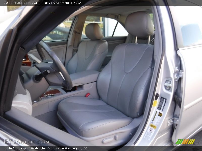 Classic Silver Metallic / Ash 2011 Toyota Camry XLE