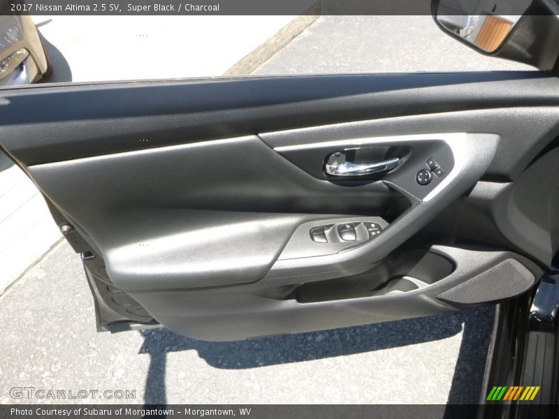 Super Black / Charcoal 2017 Nissan Altima 2.5 SV