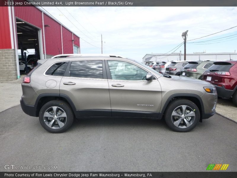 Light Brownstone Pearl / Black/Ski Grey 2019 Jeep Cherokee Limited 4x4