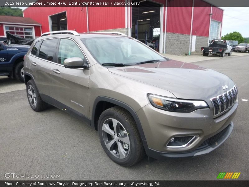 Light Brownstone Pearl / Black/Ski Grey 2019 Jeep Cherokee Limited 4x4