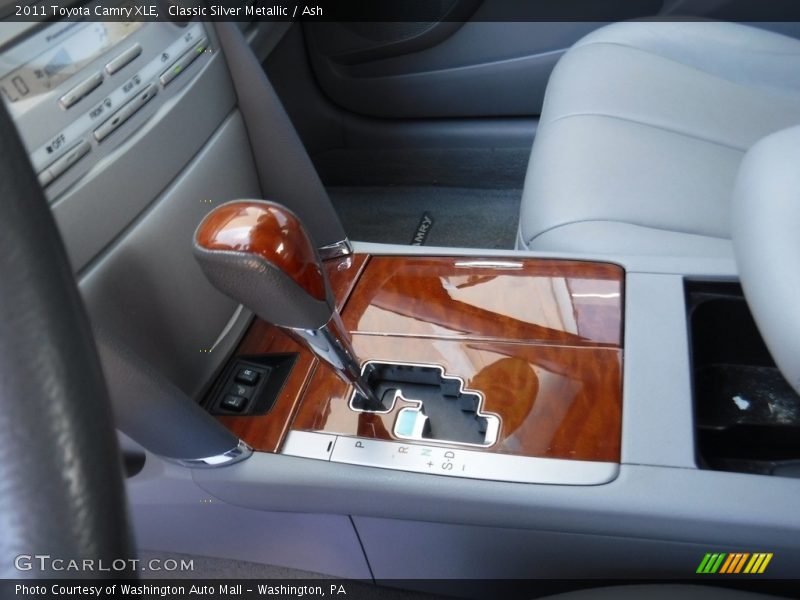 Classic Silver Metallic / Ash 2011 Toyota Camry XLE