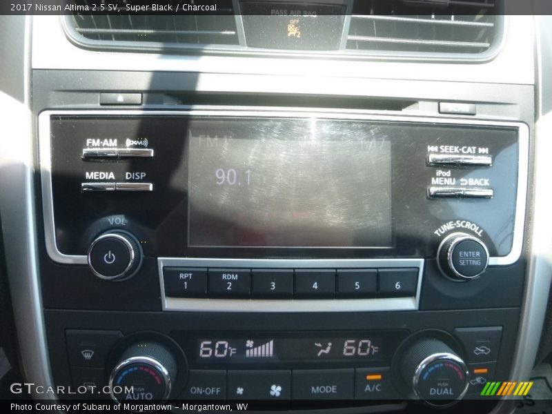 Super Black / Charcoal 2017 Nissan Altima 2.5 SV