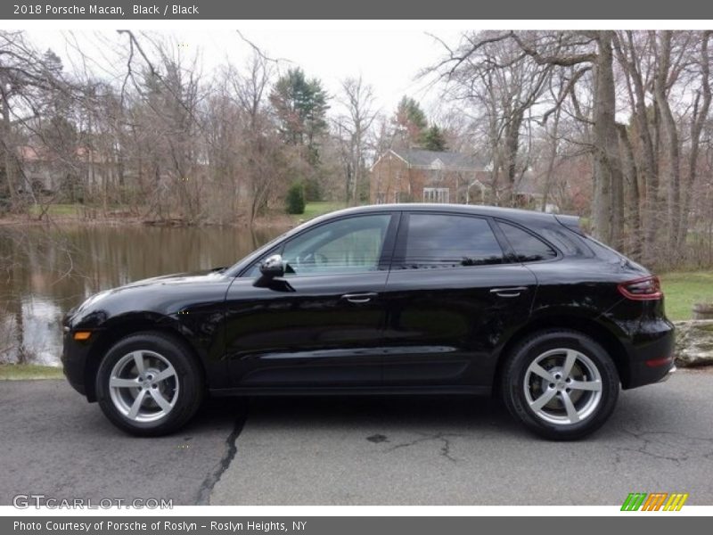  2018 Macan  Black