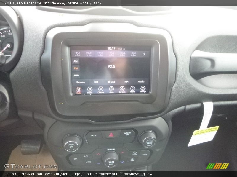 Alpine White / Black 2018 Jeep Renegade Latitude 4x4