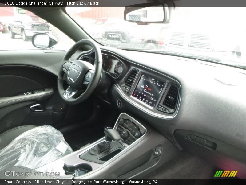 Pitch Black / Black 2018 Dodge Challenger GT AWD