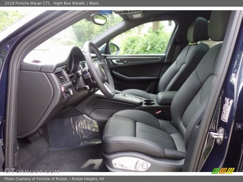 Front Seat of 2018 Macan GTS