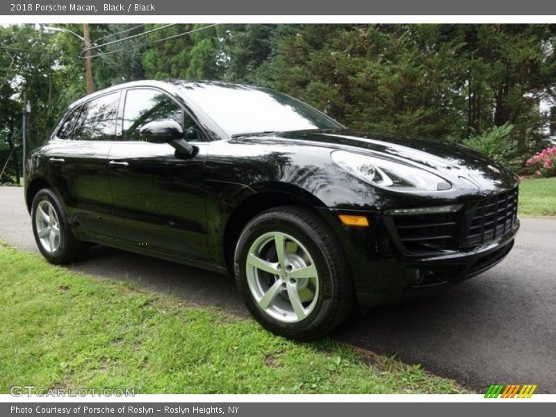 Black / Black 2018 Porsche Macan