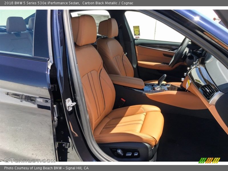 Carbon Black Metallic / Cognac 2018 BMW 5 Series 530e iPerfomance Sedan