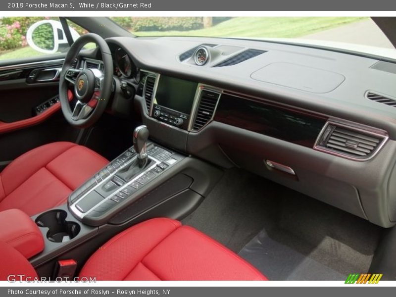 White / Black/Garnet Red 2018 Porsche Macan S