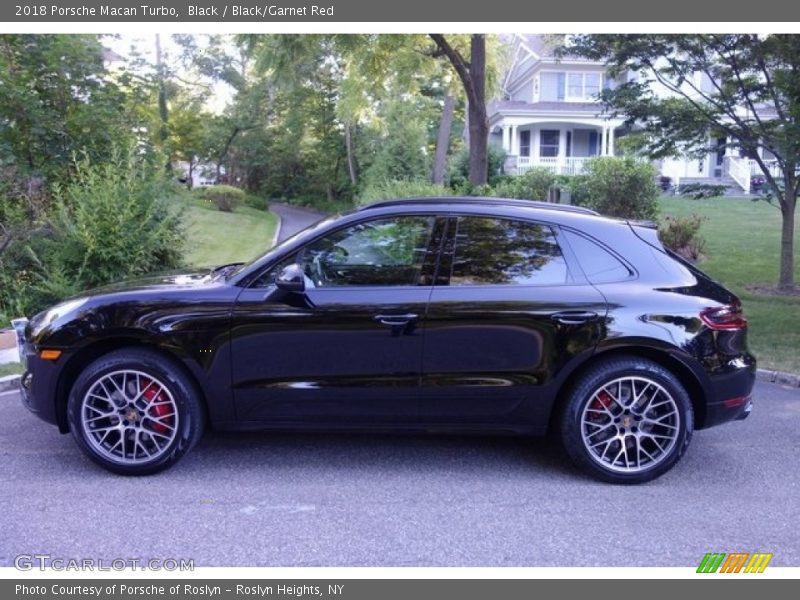 Black / Black/Garnet Red 2018 Porsche Macan Turbo