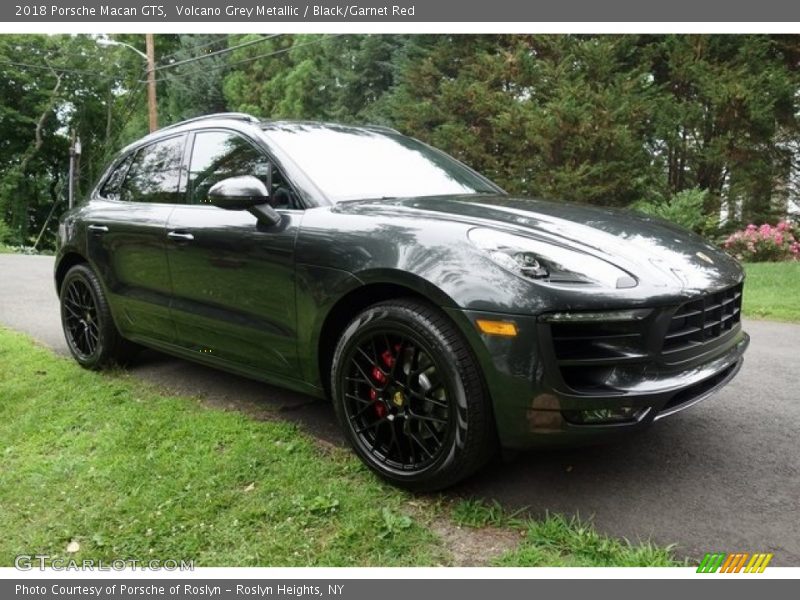 Volcano Grey Metallic / Black/Garnet Red 2018 Porsche Macan GTS