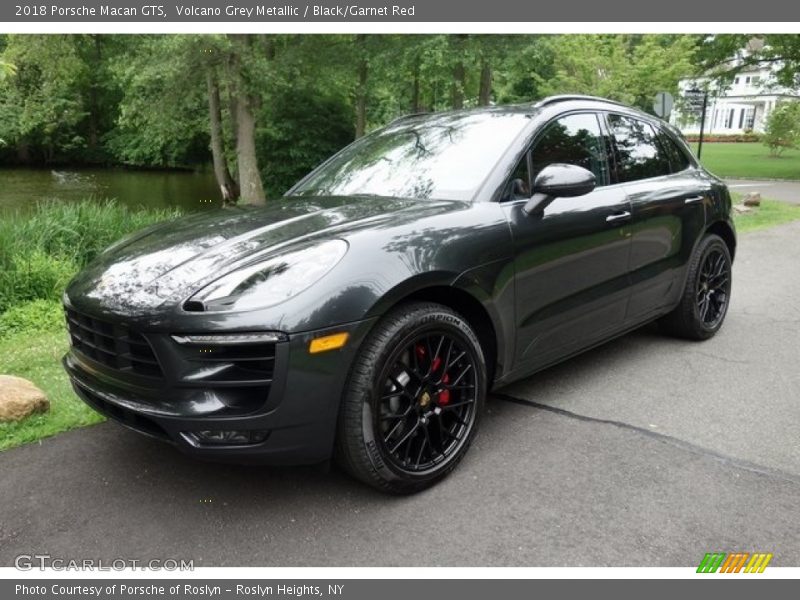 Volcano Grey Metallic / Black/Garnet Red 2018 Porsche Macan GTS