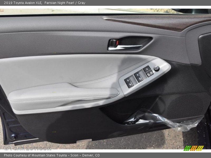 Parisian Night Pearl / Gray 2019 Toyota Avalon XLE