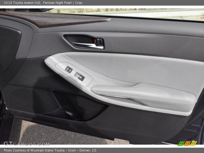 Parisian Night Pearl / Gray 2019 Toyota Avalon XLE