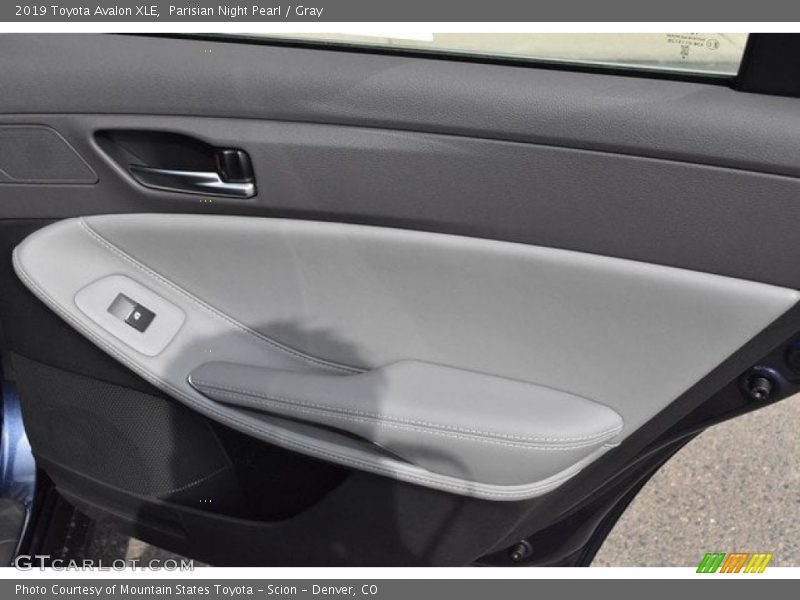 Parisian Night Pearl / Gray 2019 Toyota Avalon XLE