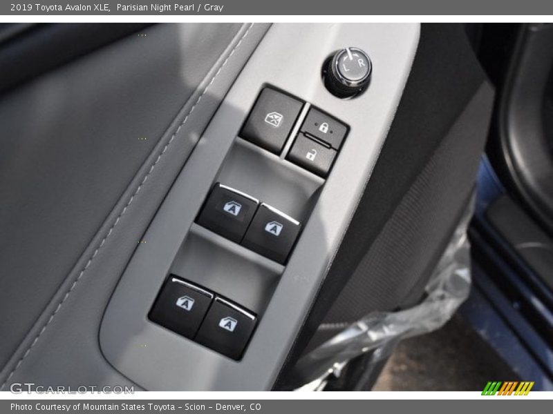 Parisian Night Pearl / Gray 2019 Toyota Avalon XLE