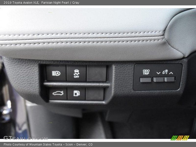Parisian Night Pearl / Gray 2019 Toyota Avalon XLE