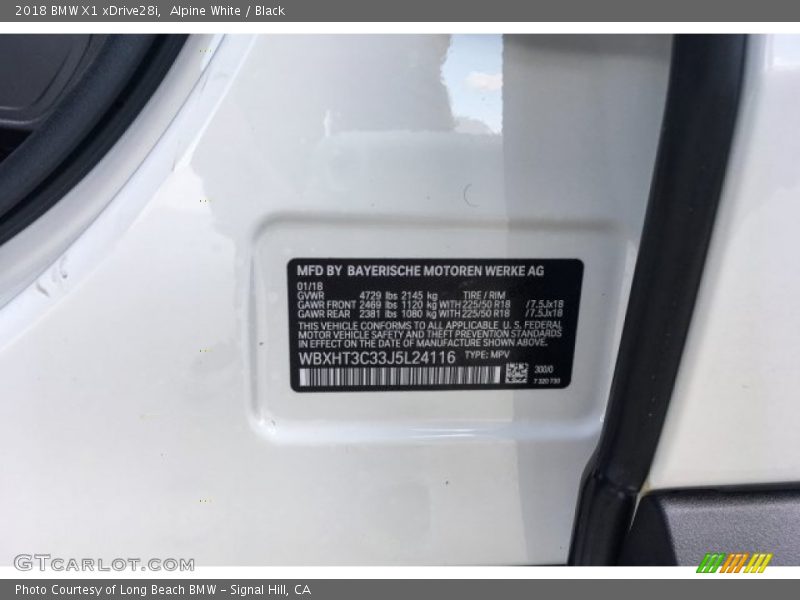Alpine White / Black 2018 BMW X1 xDrive28i