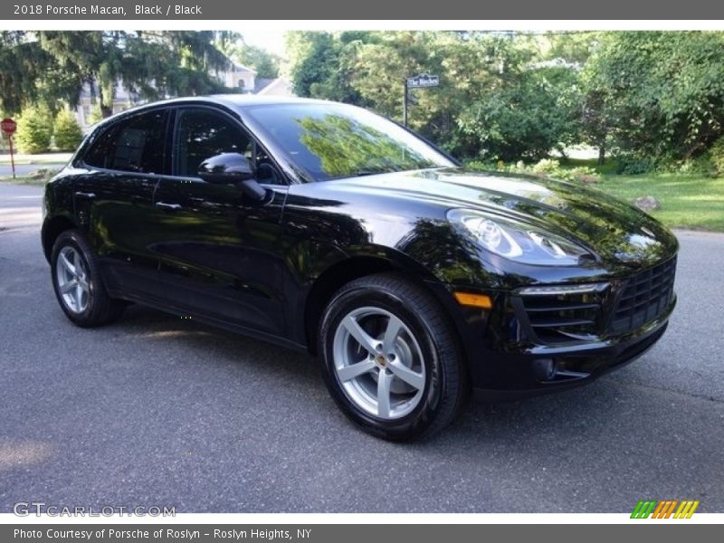 Black / Black 2018 Porsche Macan