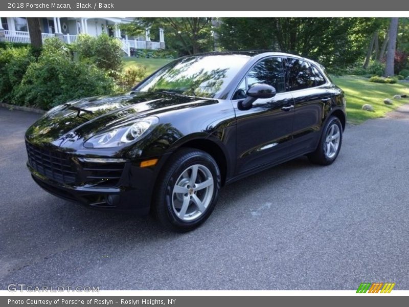 Black / Black 2018 Porsche Macan