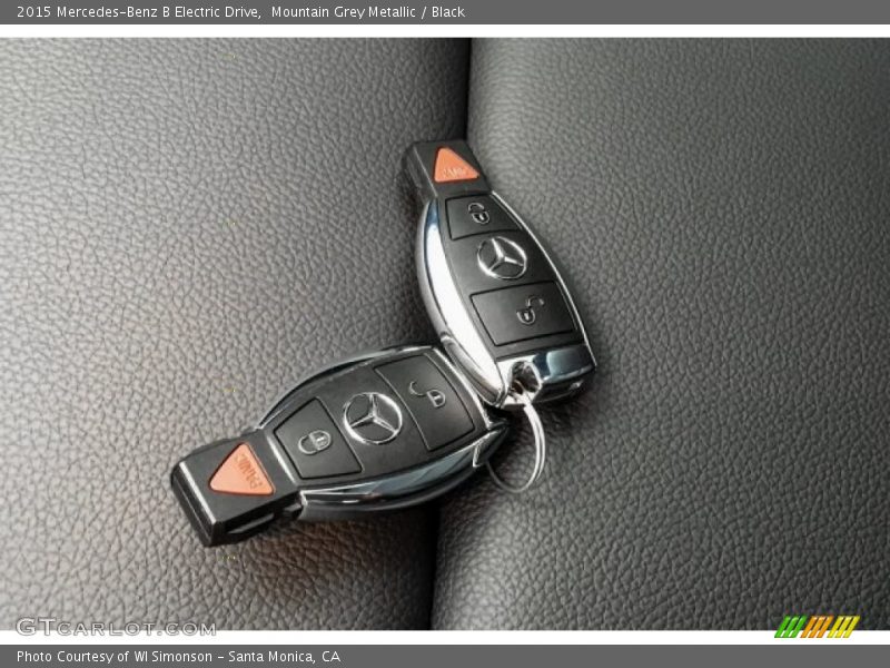 Mountain Grey Metallic / Black 2015 Mercedes-Benz B Electric Drive