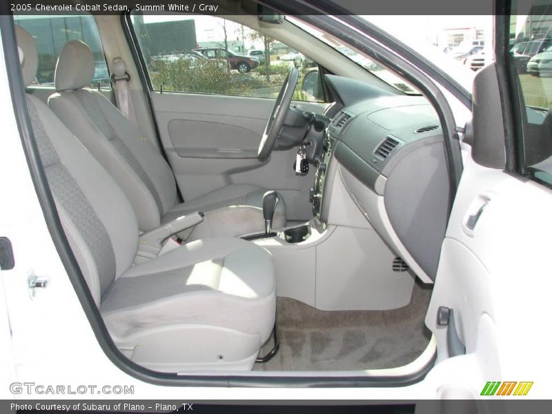 Summit White / Gray 2005 Chevrolet Cobalt Sedan