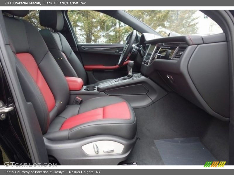 Front Seat of 2018 Macan 