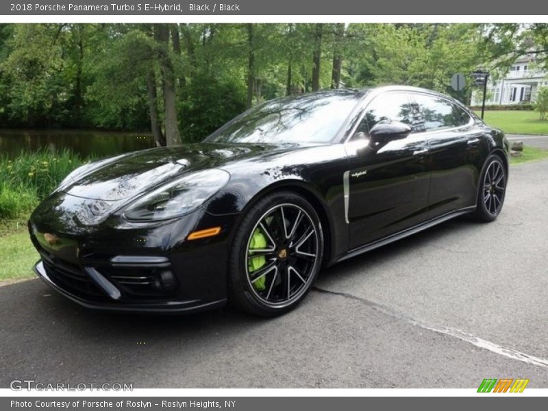 Front 3/4 View of 2018 Panamera Turbo S E-Hybrid