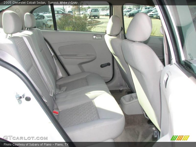 Summit White / Gray 2005 Chevrolet Cobalt Sedan