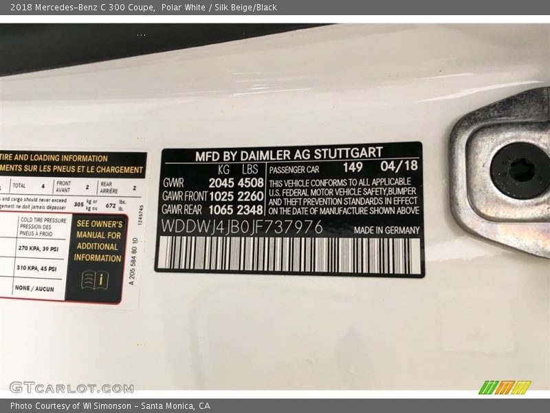 Polar White / Silk Beige/Black 2018 Mercedes-Benz C 300 Coupe