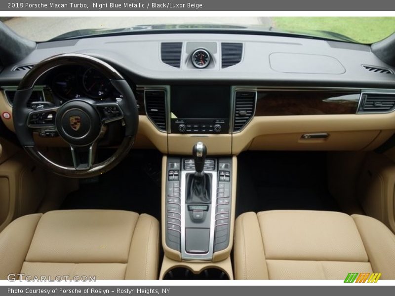 Night Blue Metallic / Black/Luxor Beige 2018 Porsche Macan Turbo